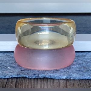 Lot Of 2 Vintage Chunky Transparent Lucite Plastic Bangle Bracelets